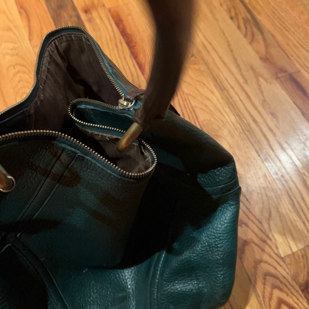 Kenneth Cole vintage Hunter Green leather Hobo Bag. - Picture 5 of 6